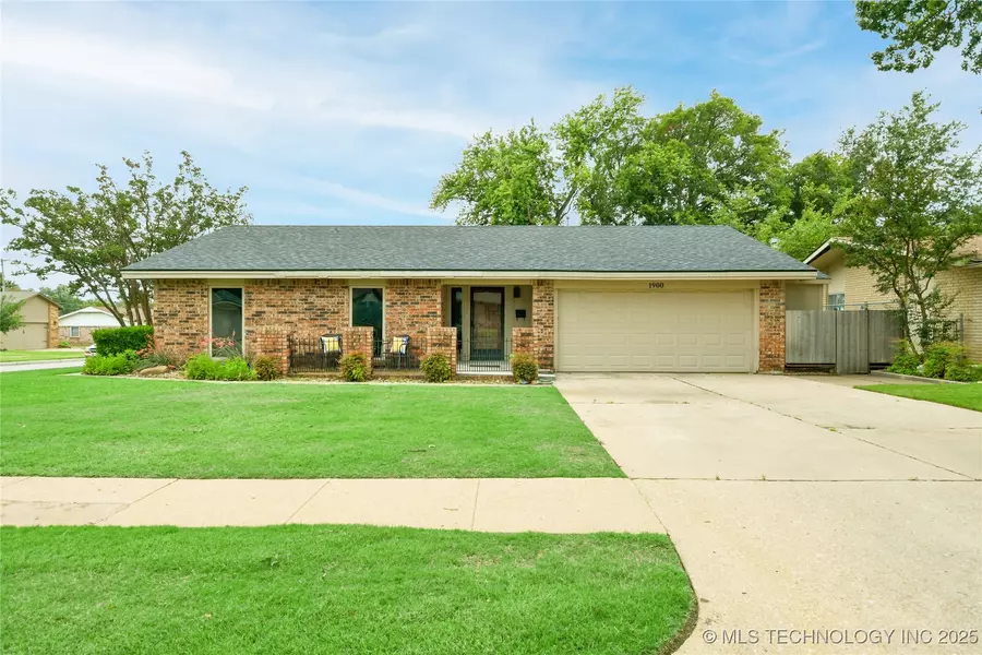 1900 10th AVE NW, Ardmore, OK 73401