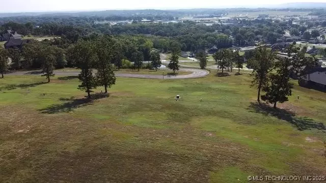 777 Ridgeview DR, Tahlequah, OK 74464