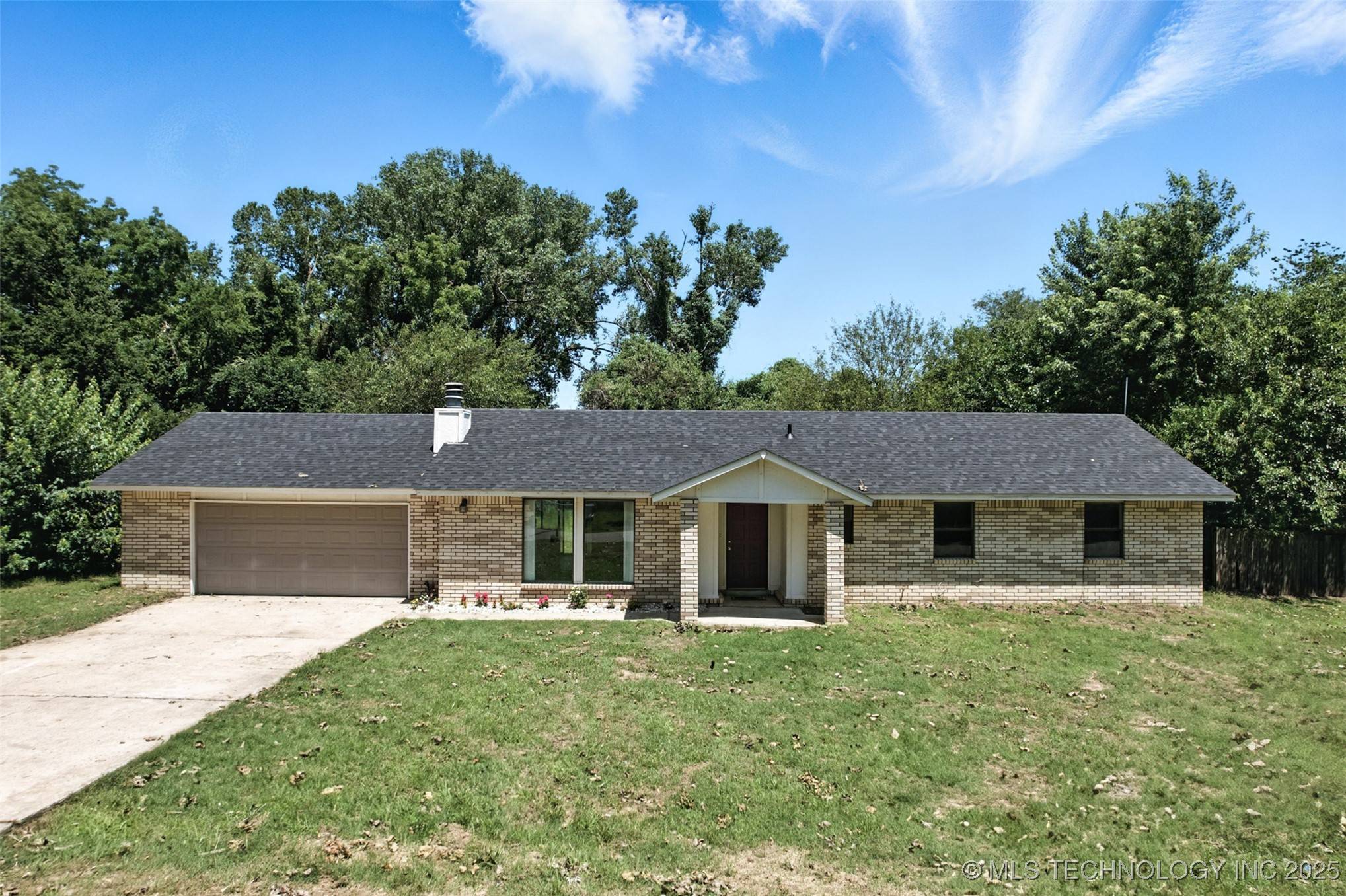 1121 S 221st West AVE, Sand Springs, OK 74063