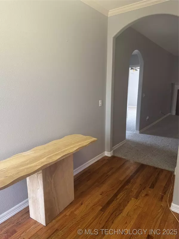 Broken Arrow, OK 74012,2608 S 12th ST