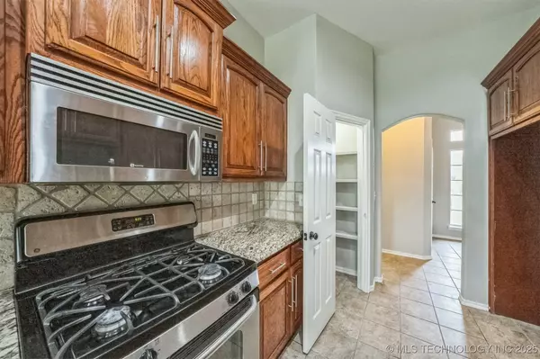 Jenks, OK 74037,12003 S Tamarack ST W