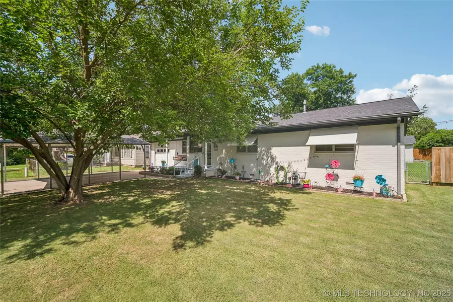 4647 S 30th West Avenue, Tulsa, OK 74107