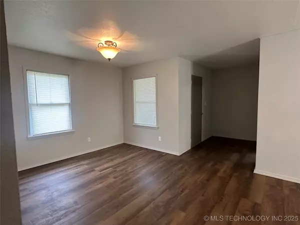 Morris, OK 74445,723 W Young ST