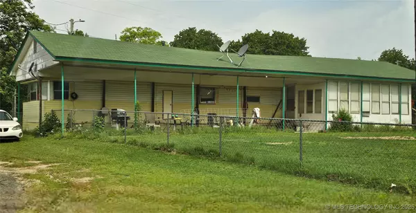 114400 Hickory RD, Eufaula, OK 74432