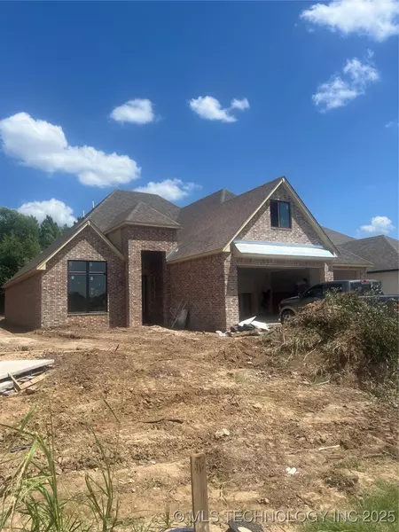7011 S Tamarack AVE, Broken Arrow, OK 74011