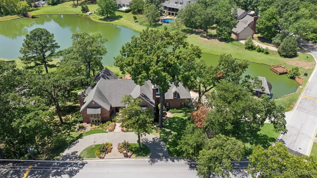 9710 S Oswego AVE, Tulsa, OK 74137