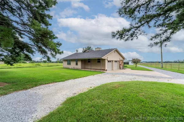 Watts, OK 74964,471376 E 590 RD