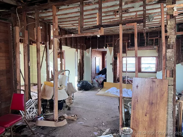 Dewey, OK 74029,620 E 7th