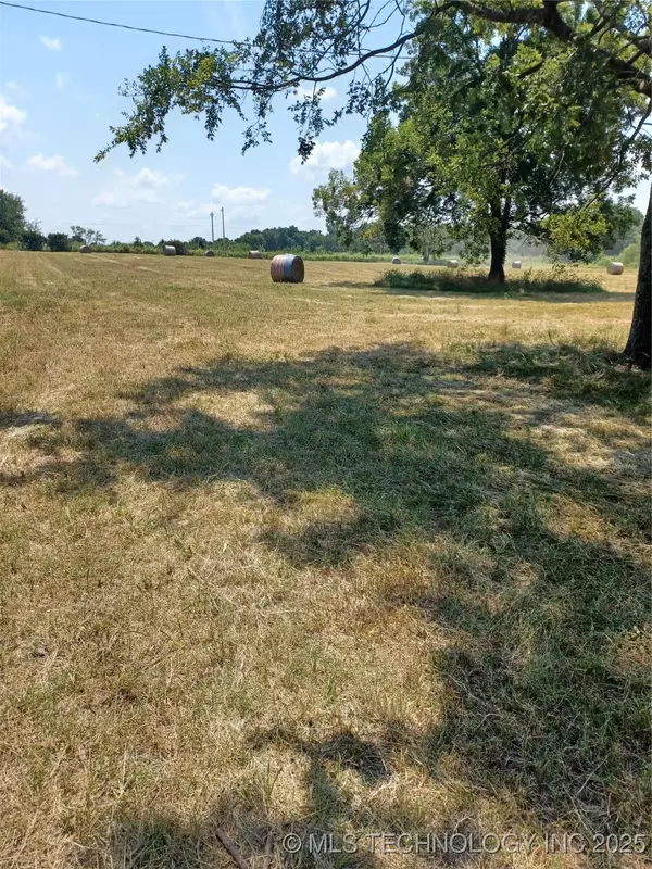 Okemah, OK 74859,E 1060 RD