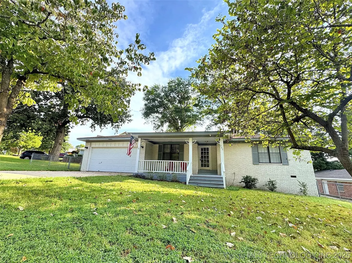 Tahlequah, OK 74464,709 Brentwood DR