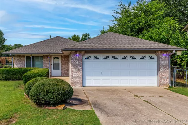 Claremore, OK 74019,9425 E Sprucewood DR