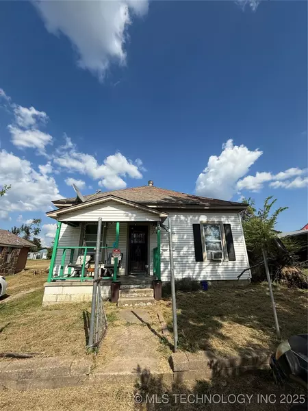 518 S Maryland AVE, Claremore, OK 74017