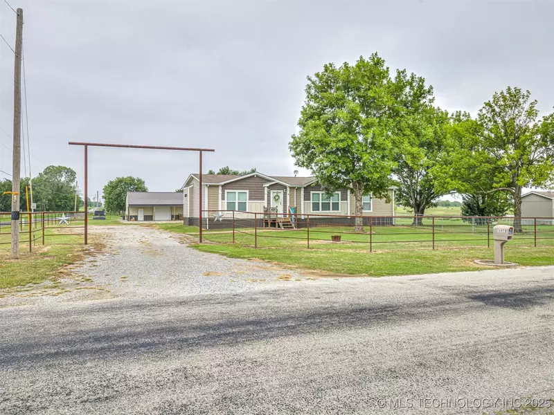 13970 S 4070 RD, Oologah, OK 74053