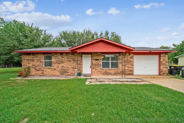 723 N Division ST, Coweta, OK 74429