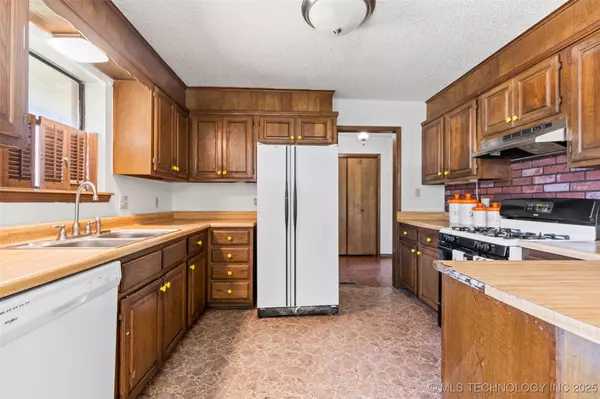 Claremore, OK 74017,1100 N Oseuma AVE #C