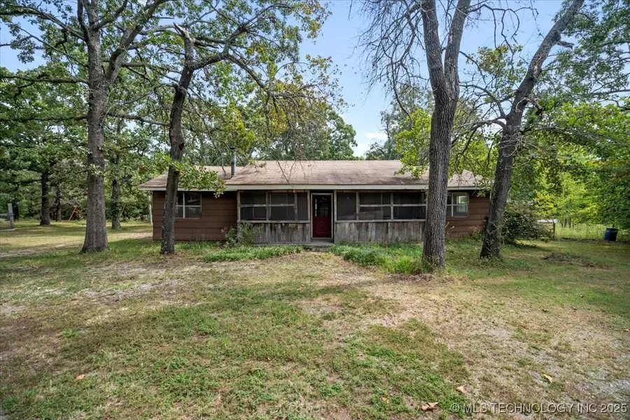 2380 N 255th RD, Mounds, OK 74047