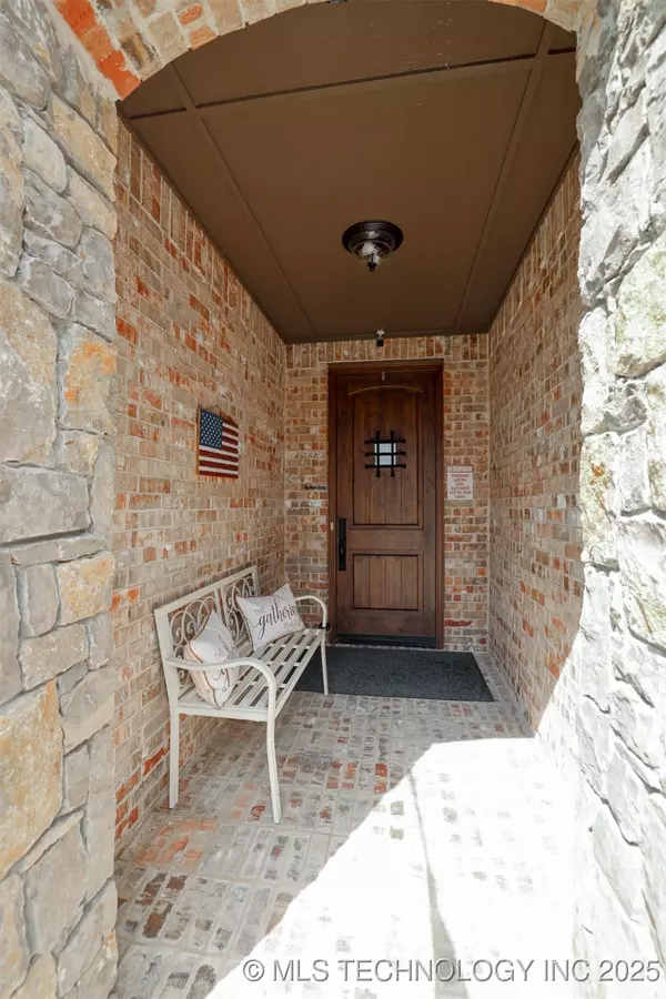 Tulsa, OK 74132,1107 W 86th PL S