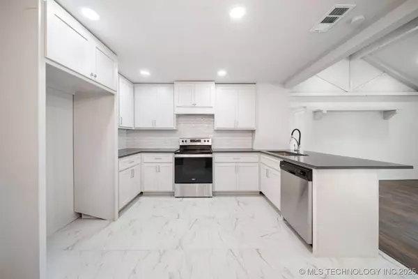 Tulsa, OK 74112,409 S 72nd East AVE