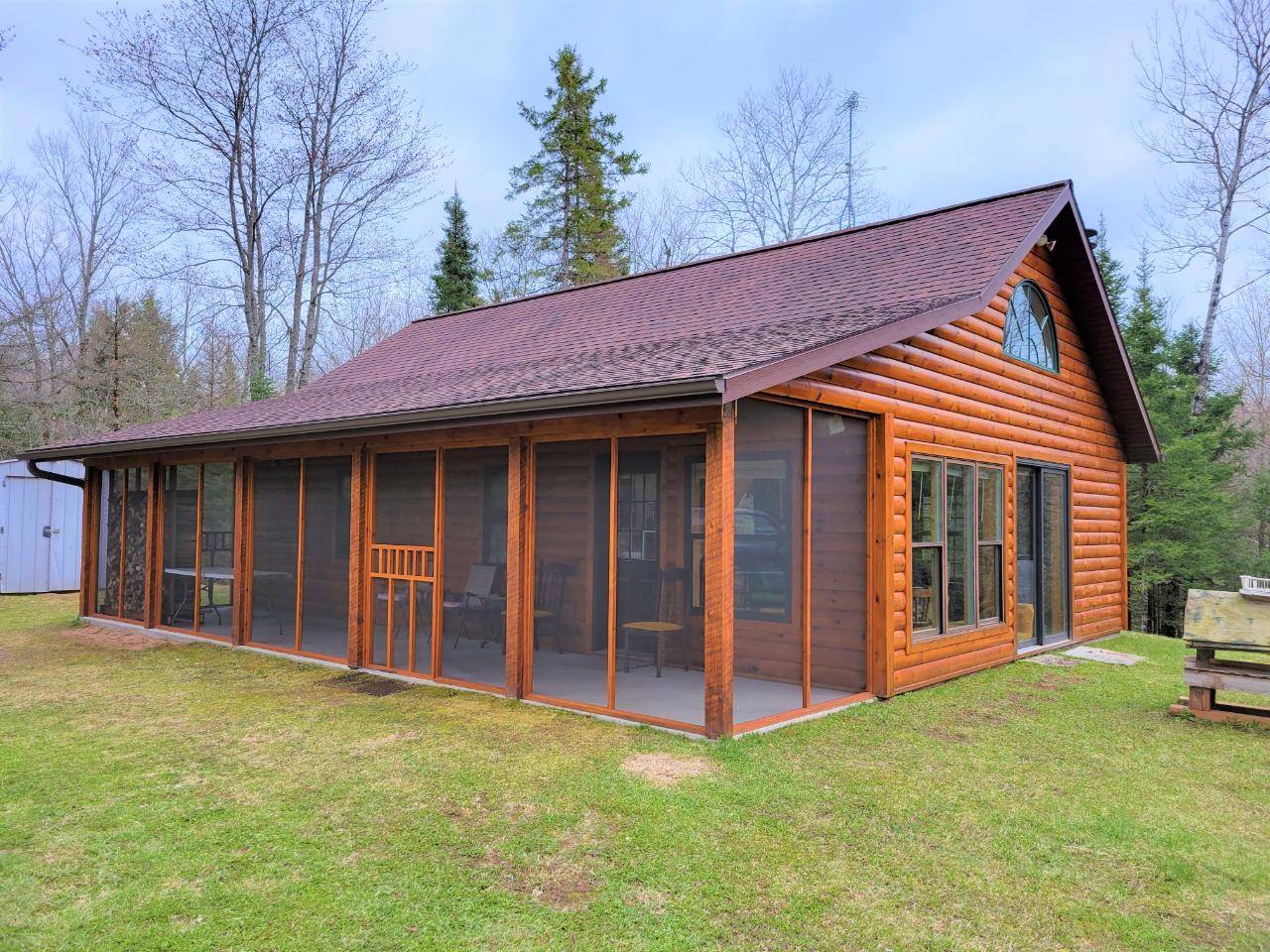 2067 OLD HWY 45,  Paulding,  MI 49969