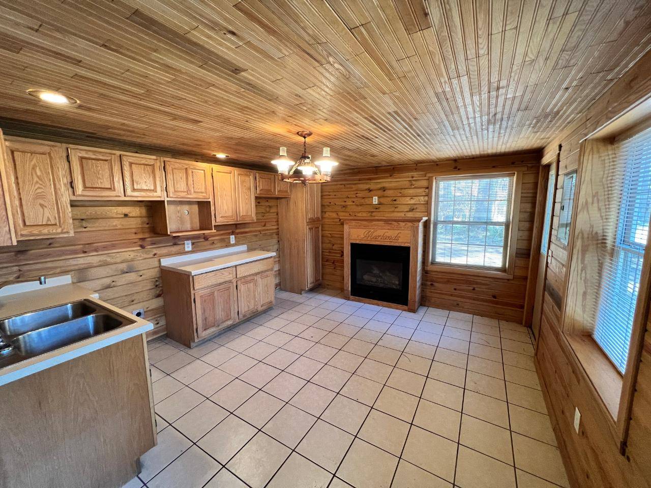 Lac Du Flambeau, WI 54538,1640 MARLAND LN