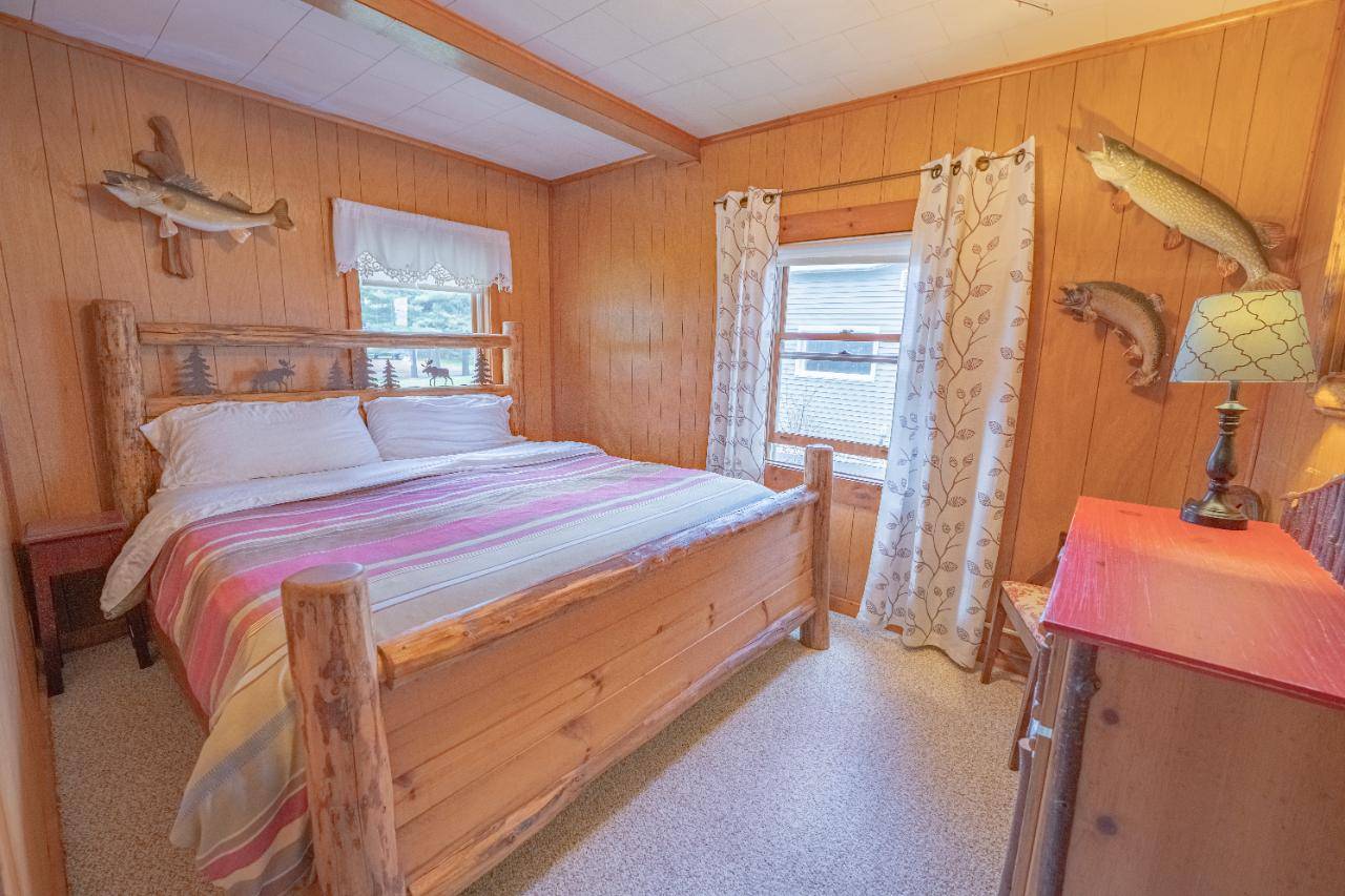 Minocqua, WI 54548,8213 CAMP PINEMERE RD #A