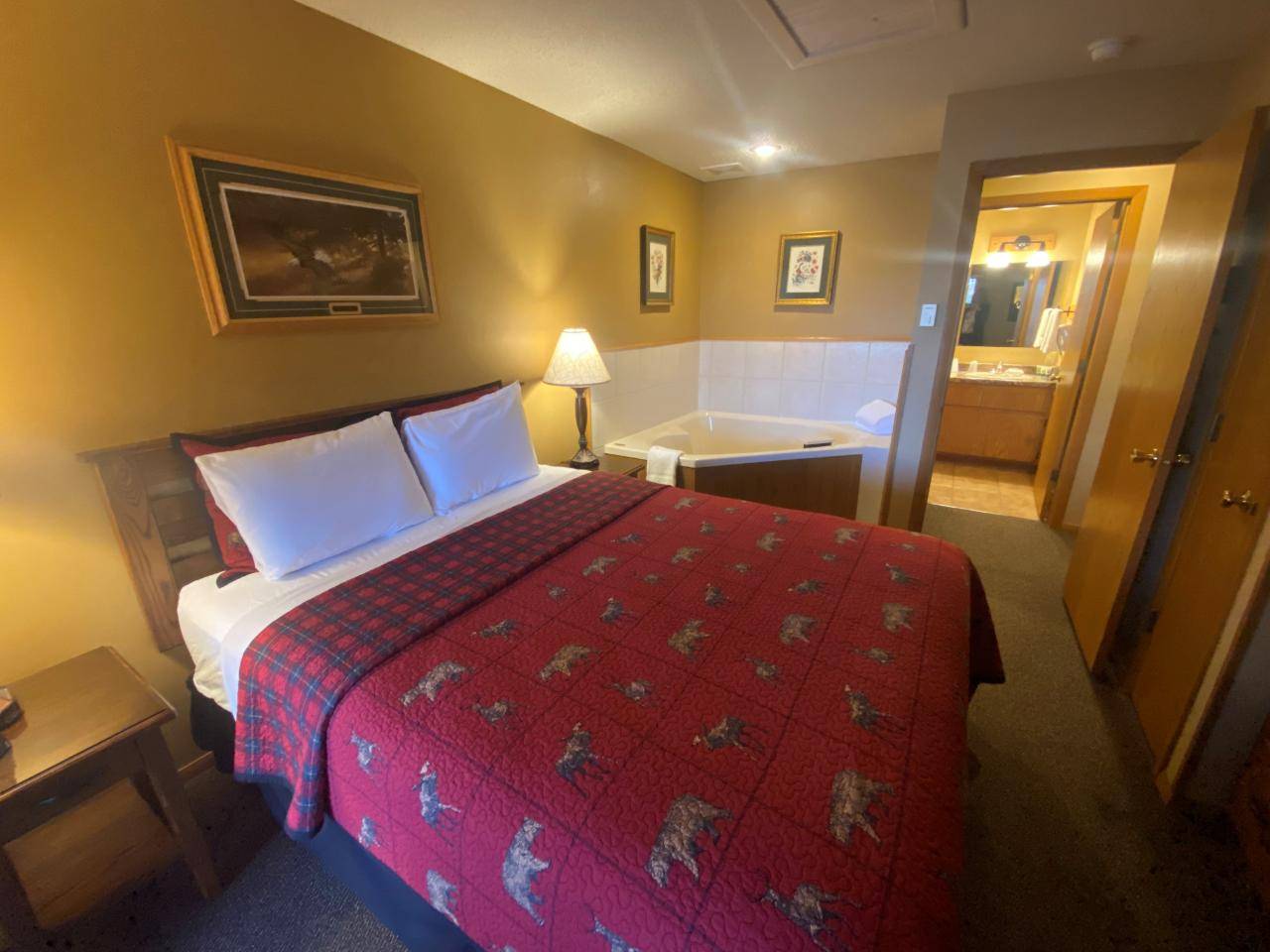 8269 HWY 51 #3010, Minocqua, WI 54548