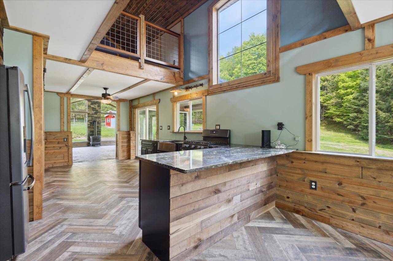 Florence, WI 54121,3742 NOVAK LN