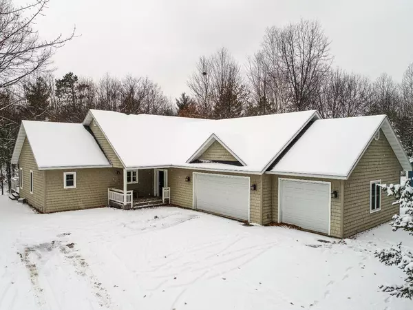 8522 OAK PARK CR, Minocqua, WI 54548