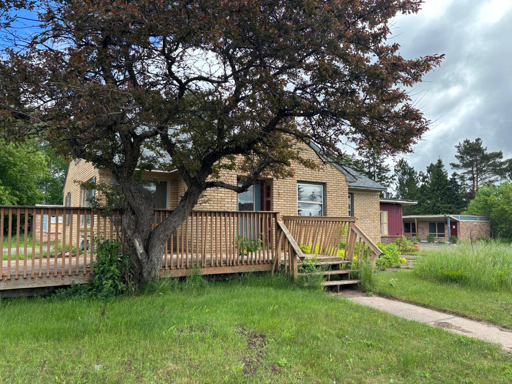Ironwood, MI 49938,424 CLOVERLAND DR E