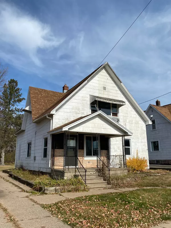 216 2ND AVE, Antigo, WI 54409