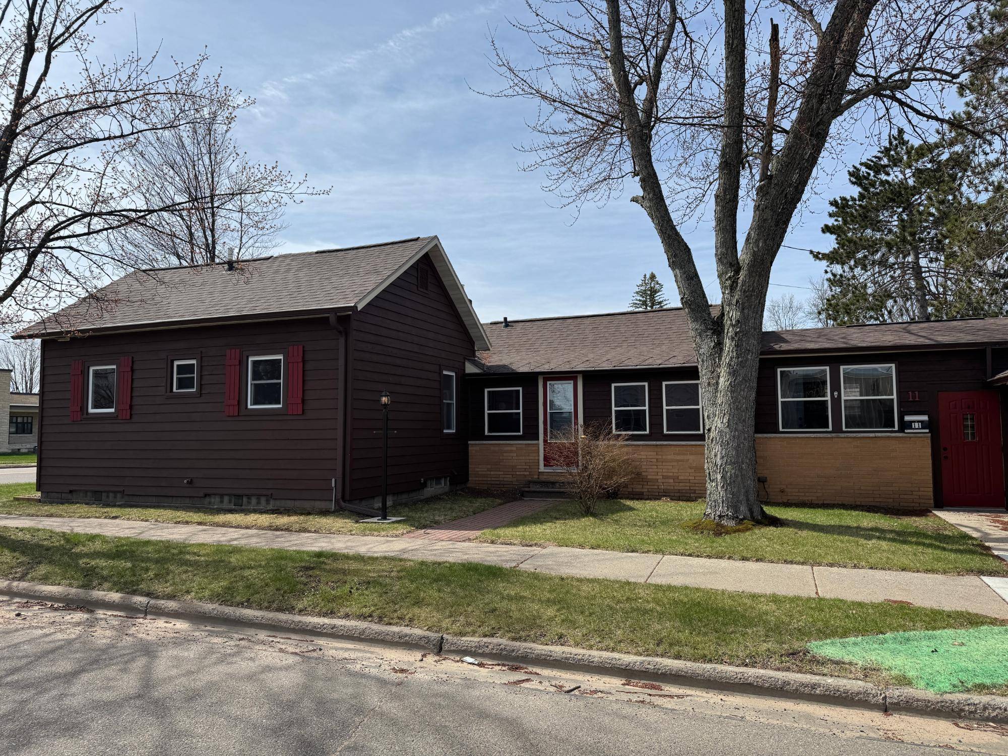 11 KEENAN ST W, Rhinelander, WI 54501