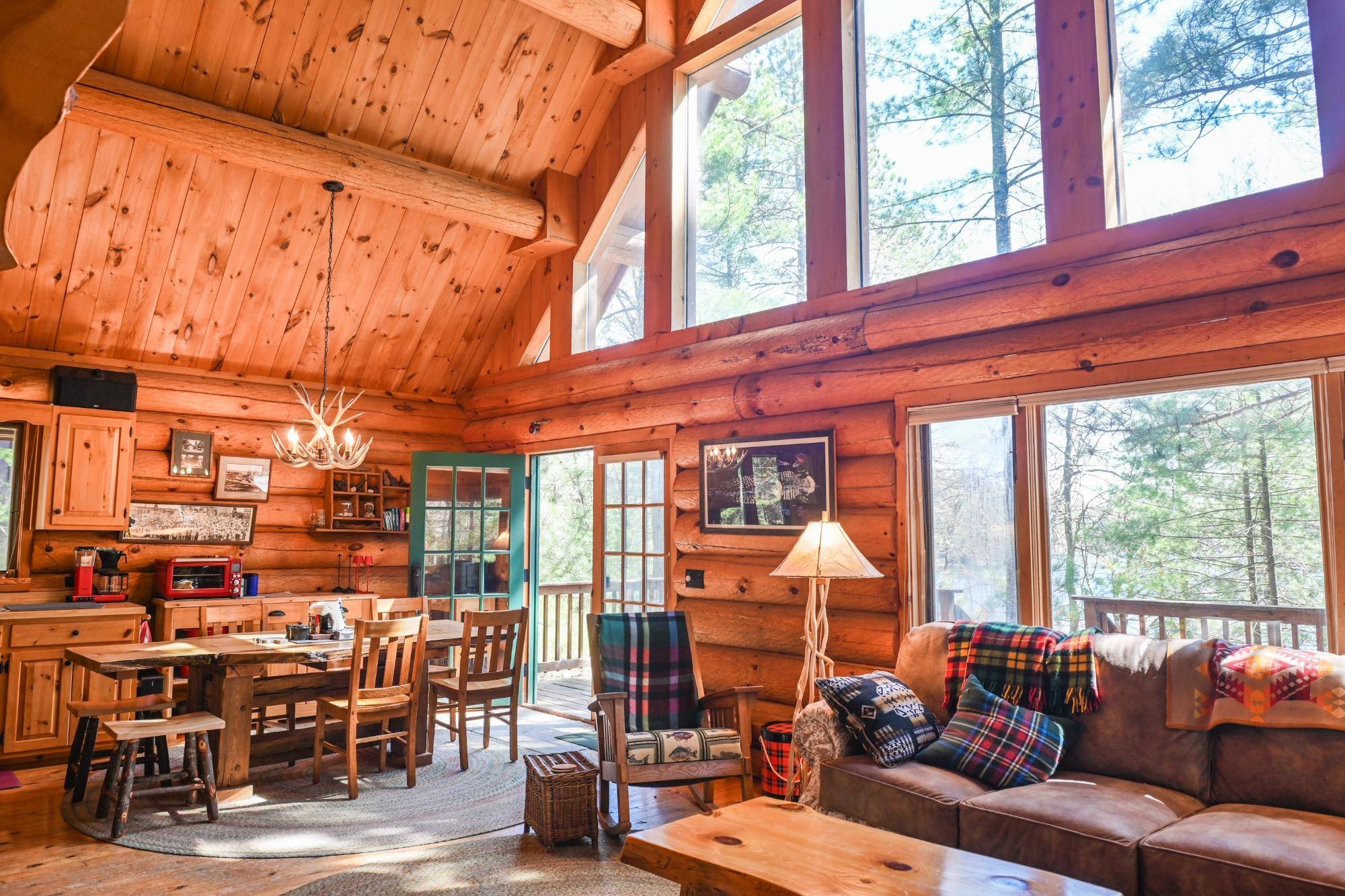 Minocqua, WI 54548,8901 SPIES CT