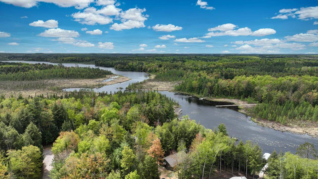 Three Lakes, WI 54562,1086 CRYSTAL CREEK LN