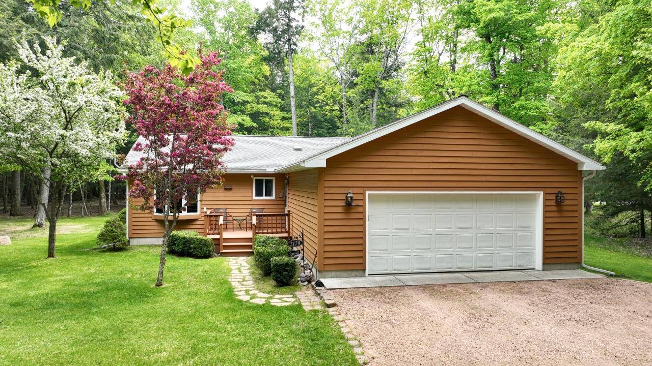 1179 MINNE WONKA LN, Three Lakes, WI 54562