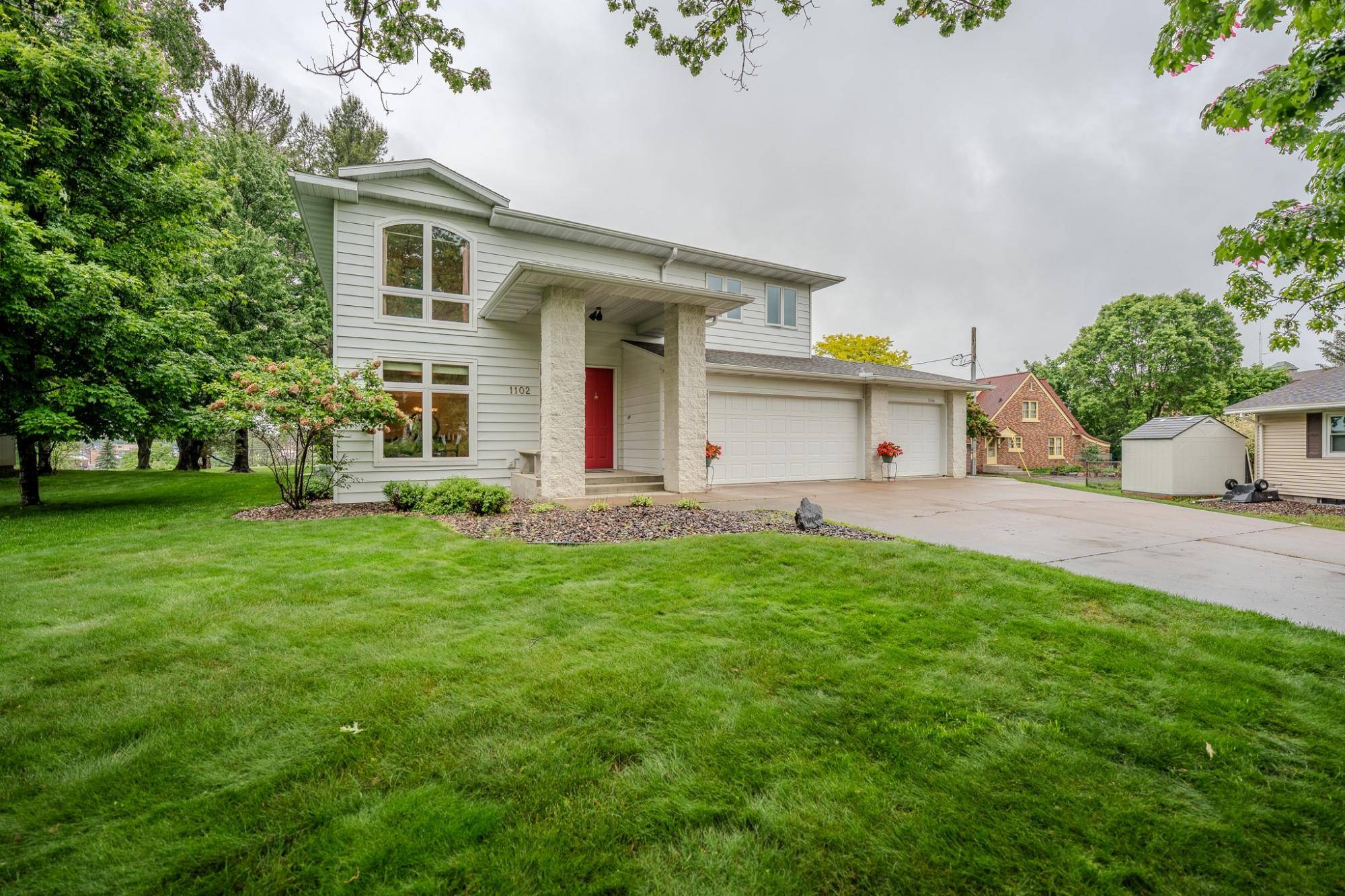 1102 MICHLER CRST, Merrill, WI 54452