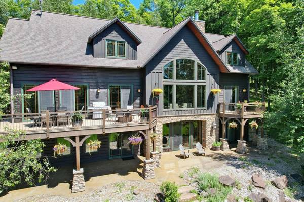 E19401 FISH HAWK LK RD, Watersmeet, MI 49969