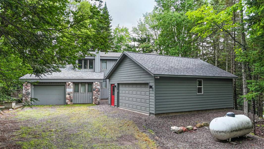 11664 VIOLA LN, Presque Isle, WI 54557