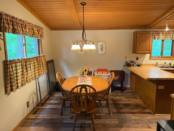 Minocqua, WI 54548,11485 HWY 70