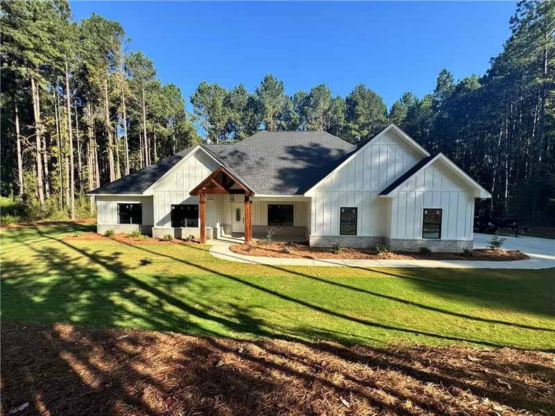 135 Lee Road 334, Salem, AL 36874