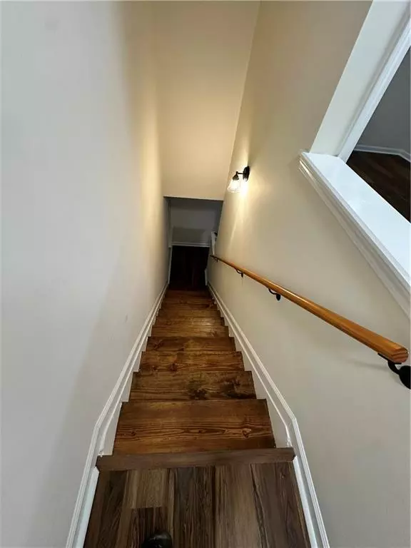 Atlanta, GA 30310,1011 Estes DR SW #B2