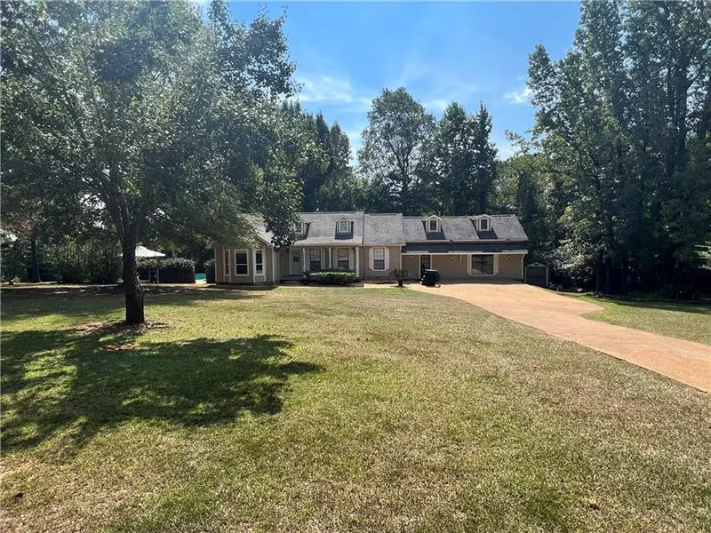 300 Lee Rd 387, Smiths Station, AL 36877