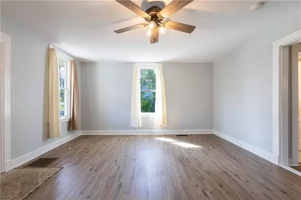 Phenix City, AL 36867,923 7th AVE