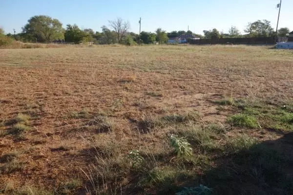 1445 W Harrison ST, Memphis, TX 79245