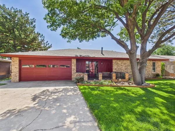 1306 N Chestnut ST, Stratford, TX 79084