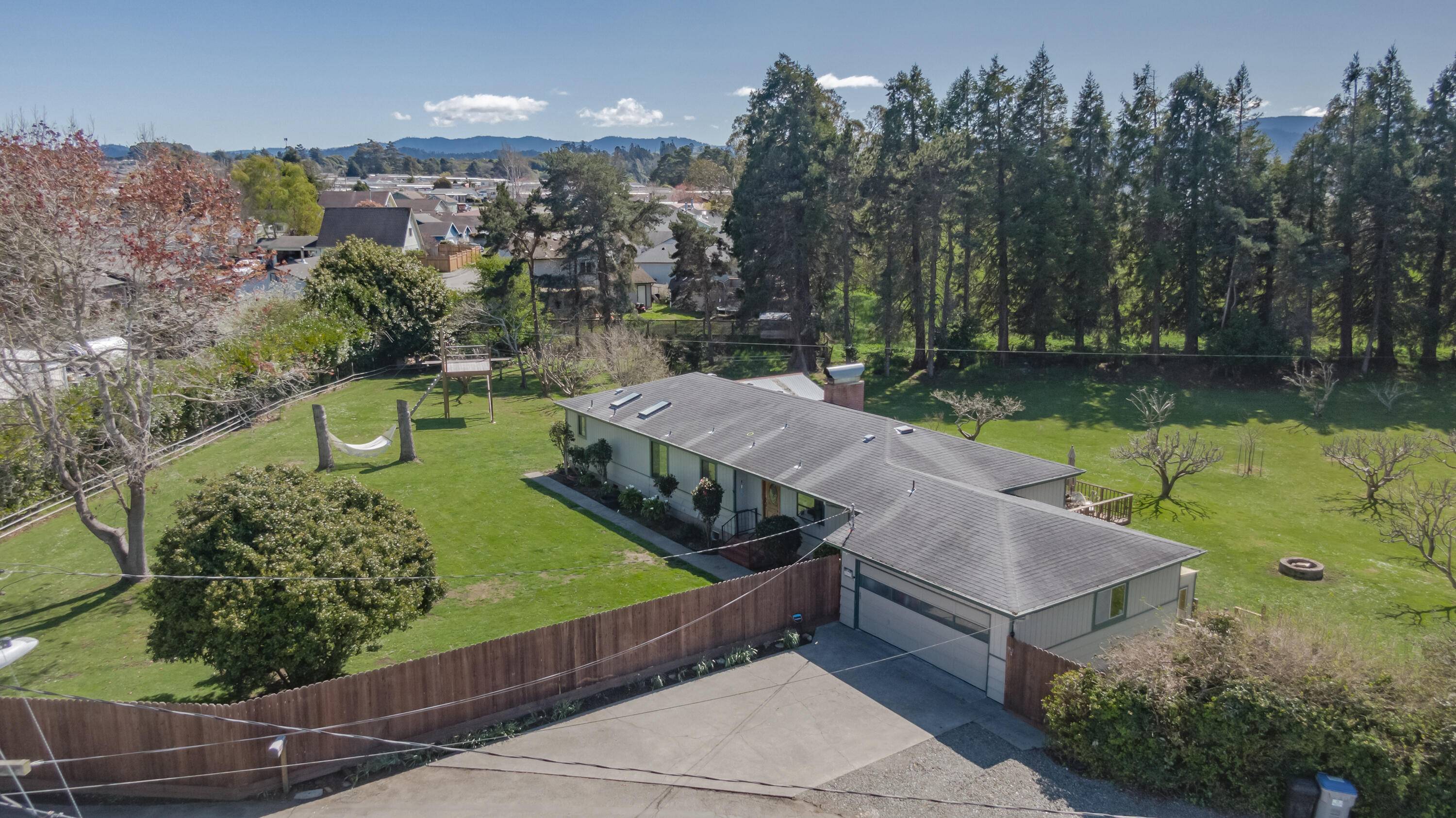 Fortuna, CA 95540,2347 Acacia DR