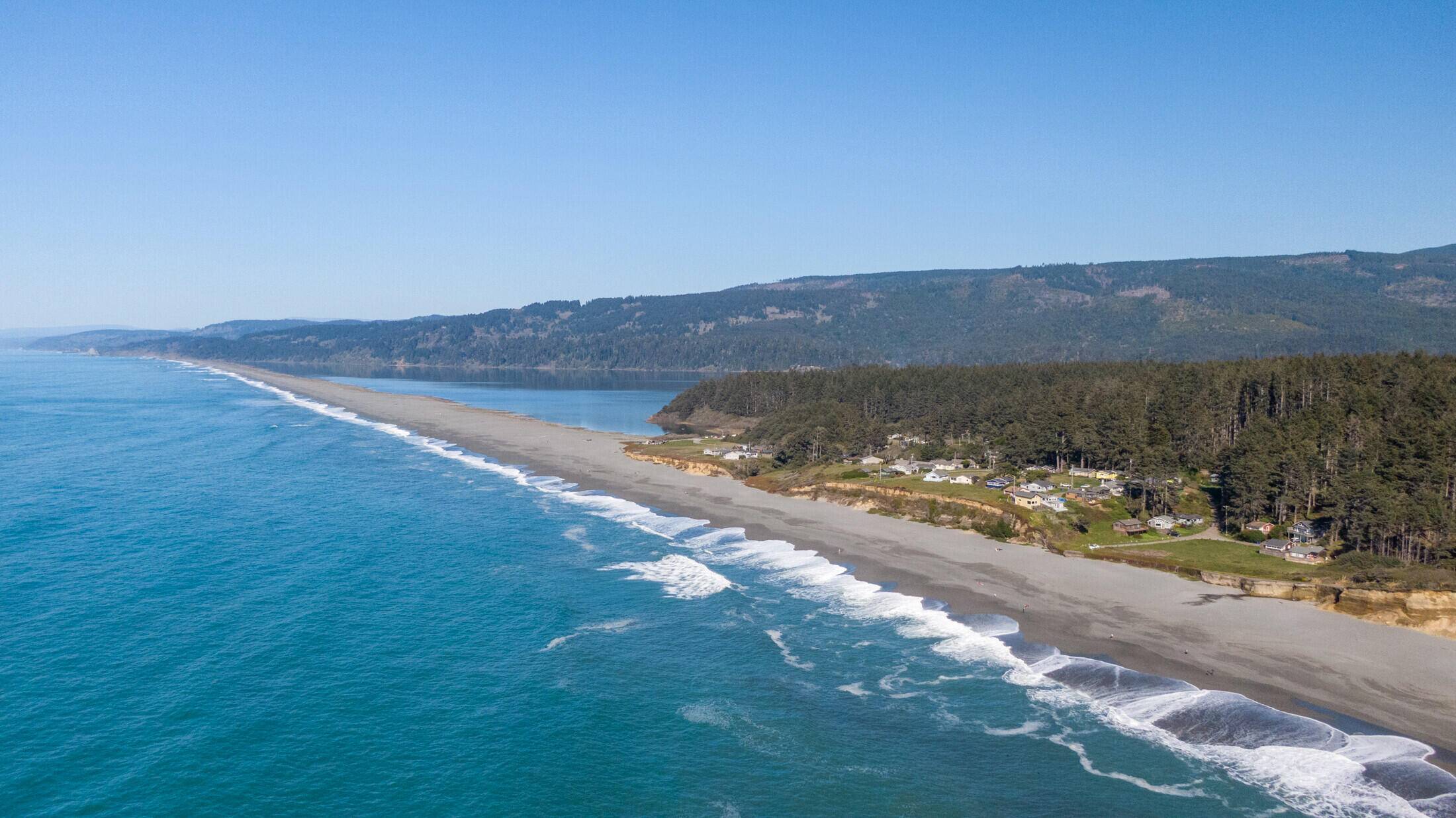 82 Beach DR, Big Lagoon, CA 95570