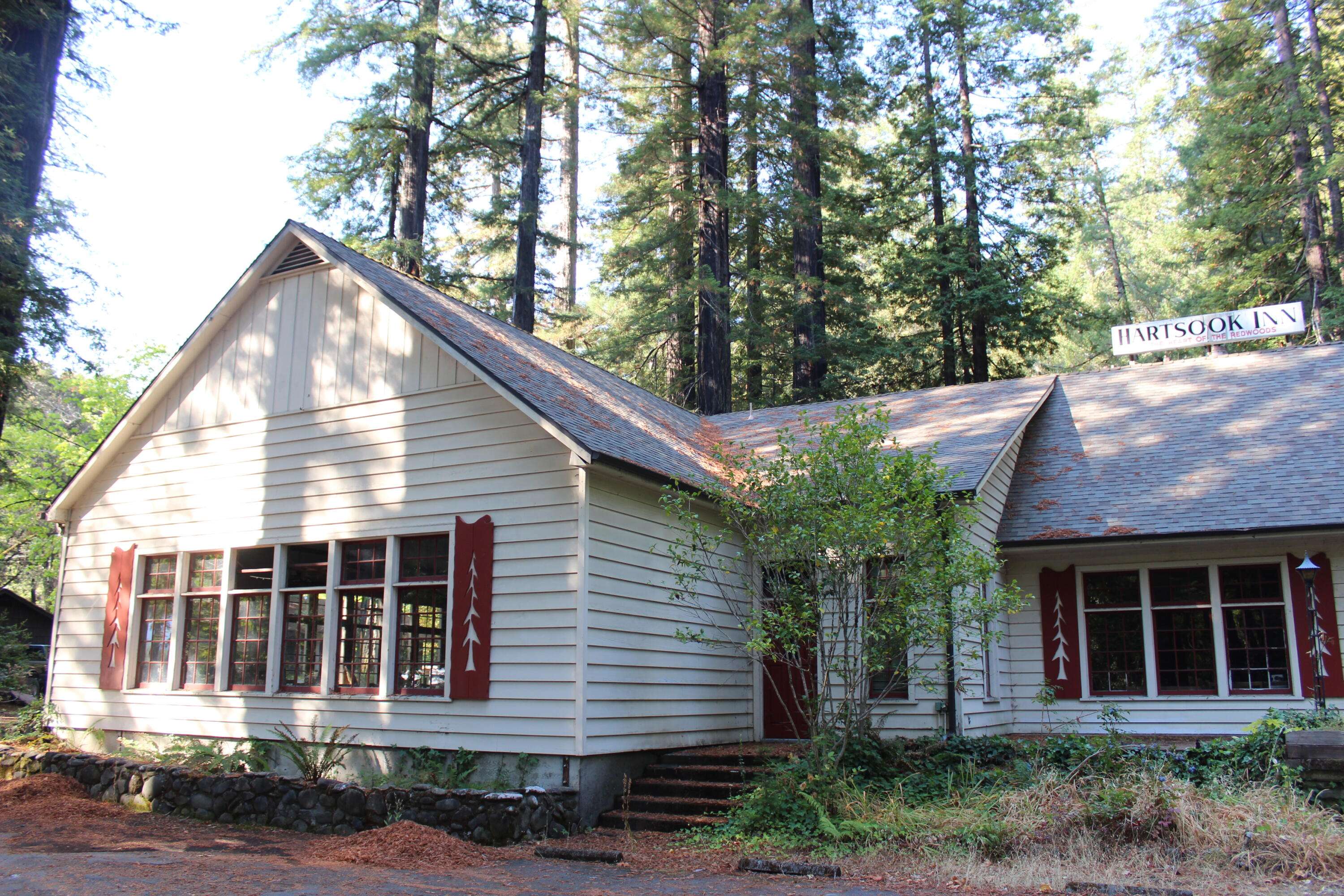900 Old U.S. Highway 101, Benbow, CA 95542