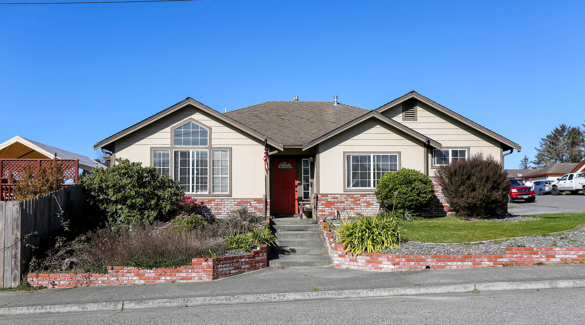 10 Shadowbrook ST, Loleta, CA 95551