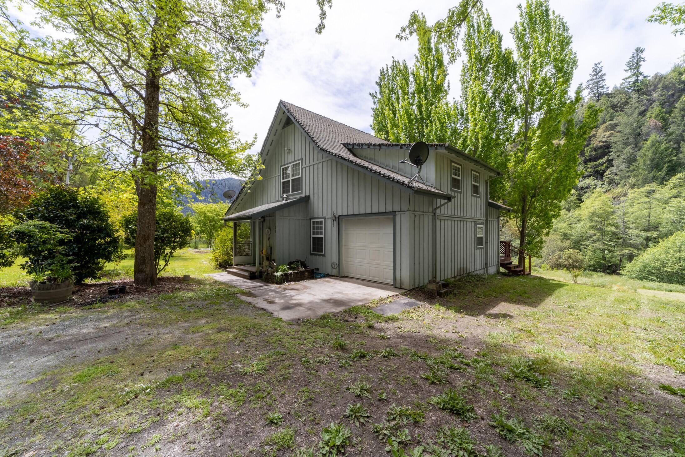 303 Lower Camp Creek RD, Orleans, CA 95556