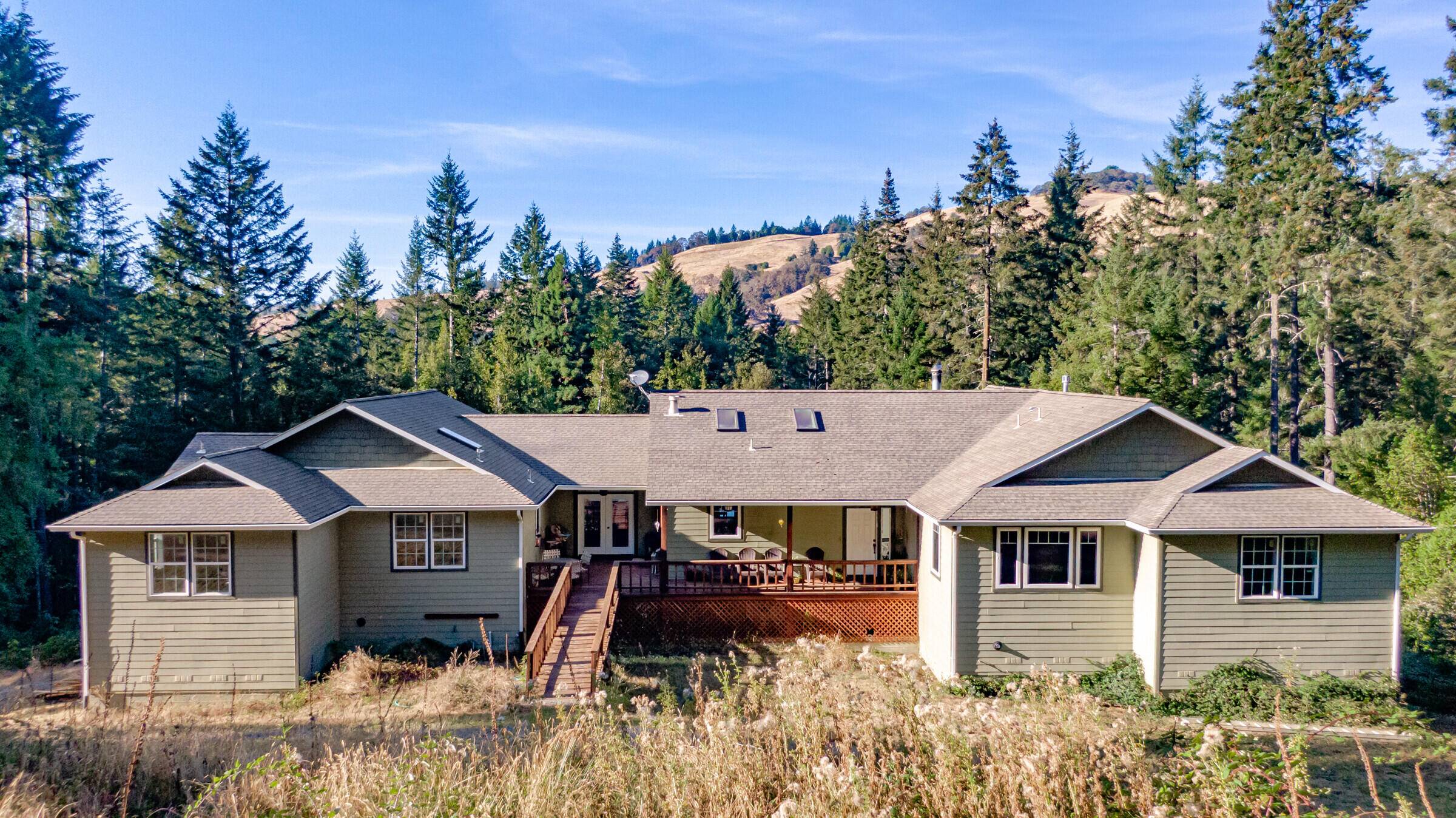 1444 Foss RD, Kneeland, CA 95549